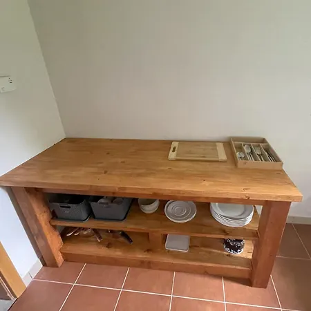 Apartman V Risnici Benesov  Exterior photo
